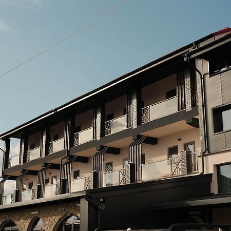 Hanul Ursilor Târgu Neamț Eksteriør billede